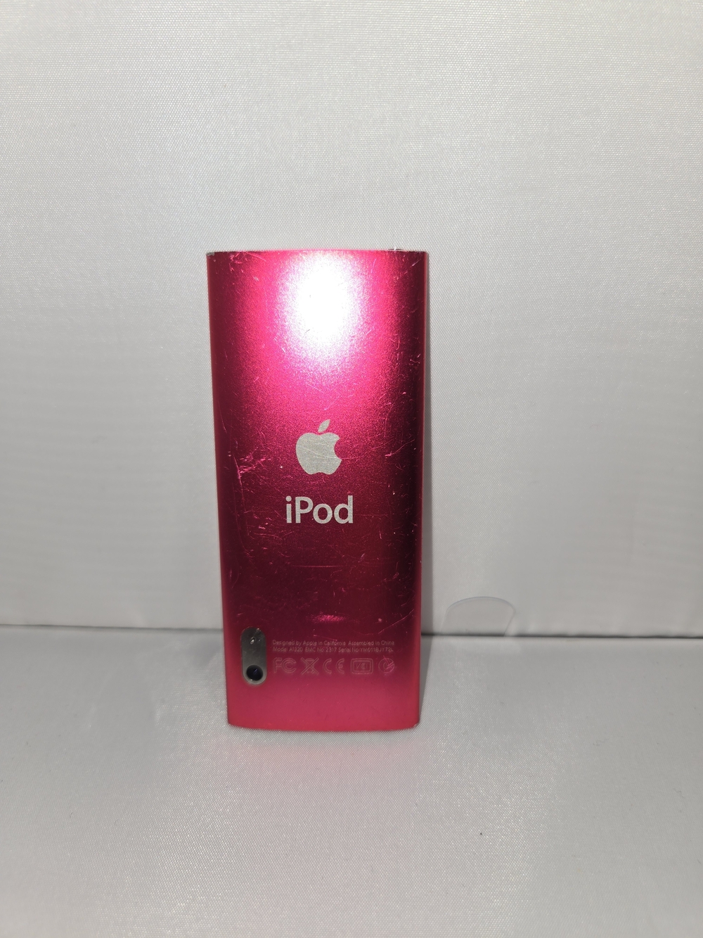 Apple iPod nano (Pink) with IHOME Portable Clock Radio Dock (EDIT) - Picture 9 of 17